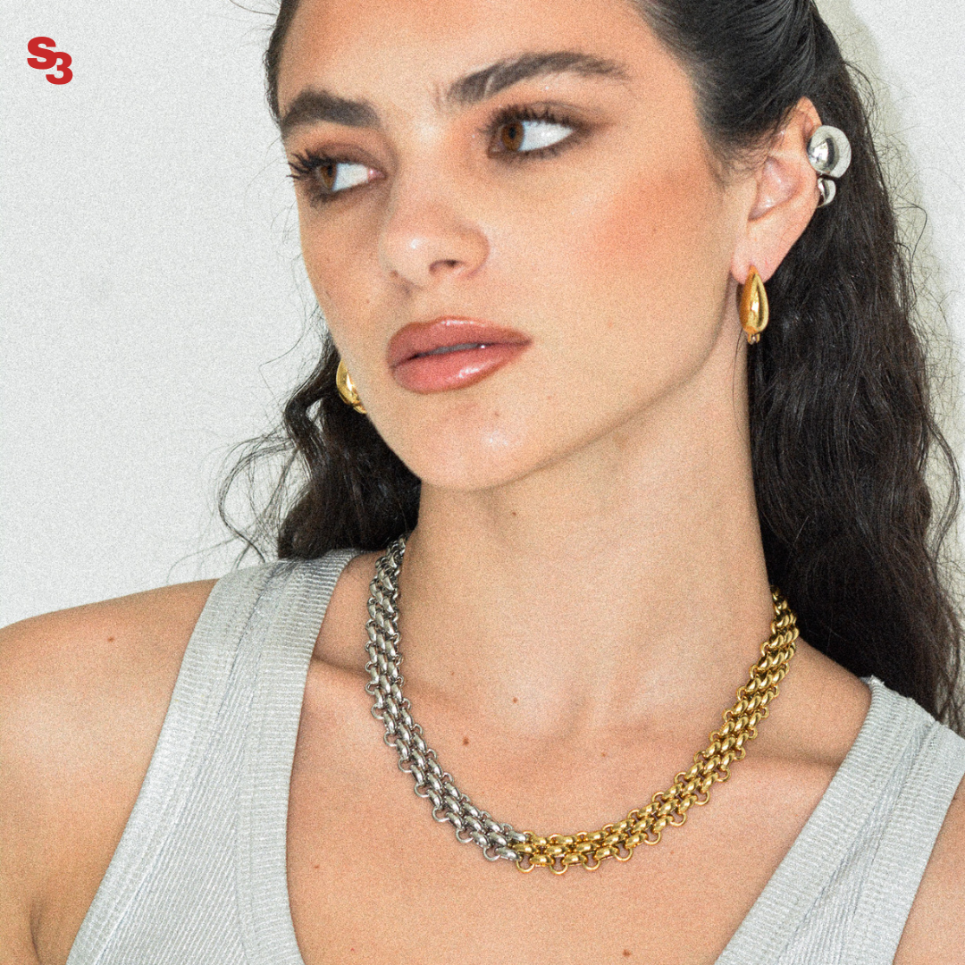 ALEXA NECKLACE